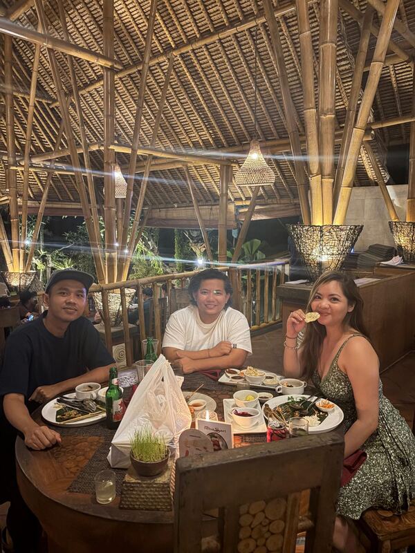Batuh with guests in Bali, photo 24 of 32