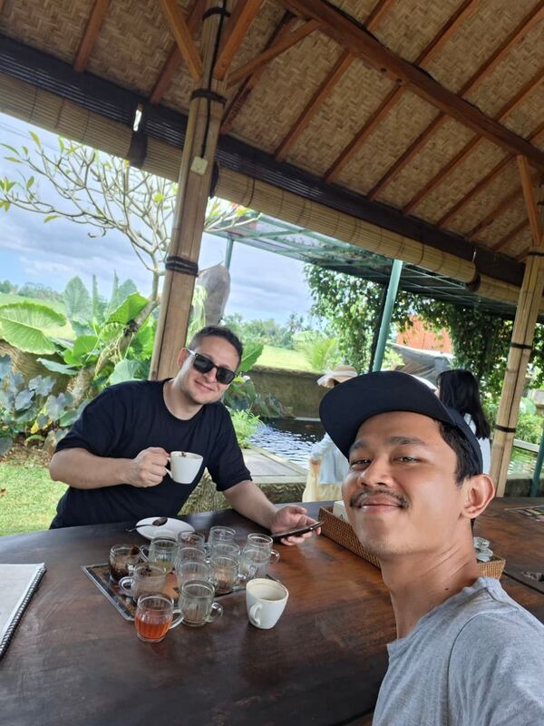 Batuh with guests in Bali, photo 27 of 32