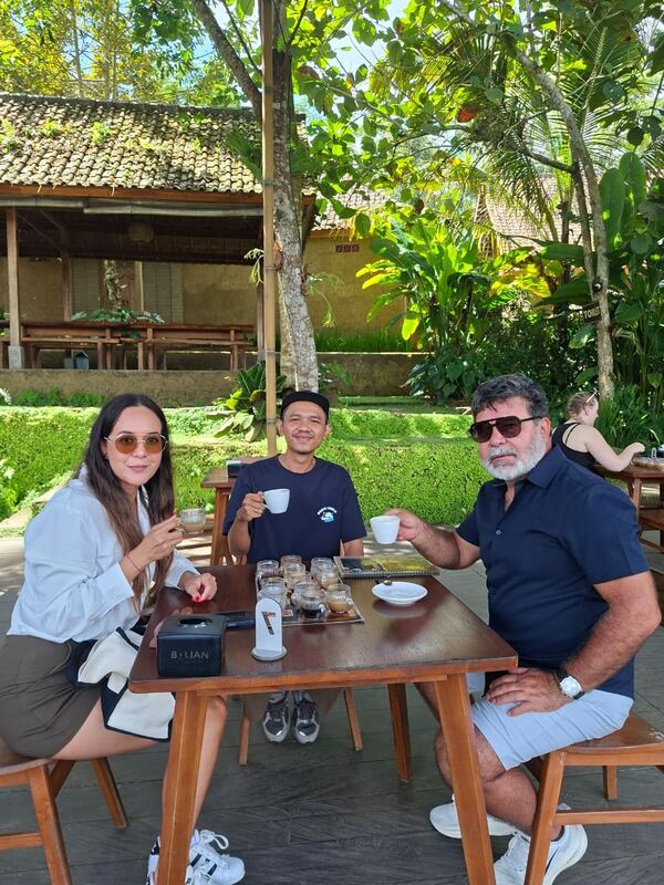 Batuh with guests in Bali, photo 32 of 32